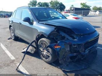  Salvage Porsche Cayenne