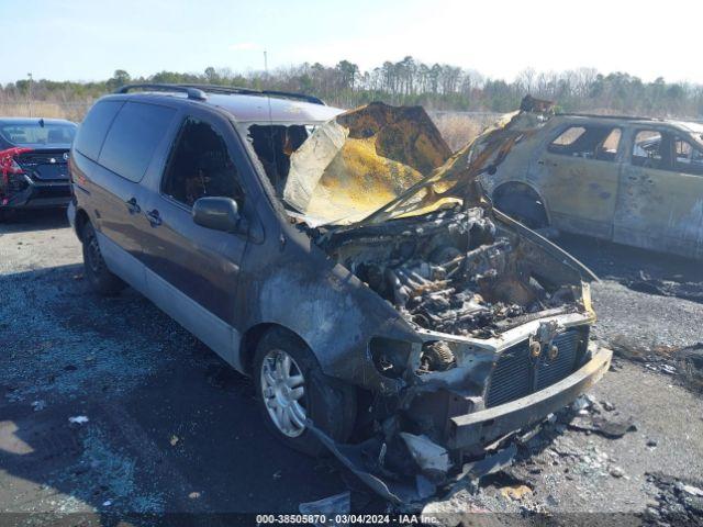  Salvage Toyota Sienna