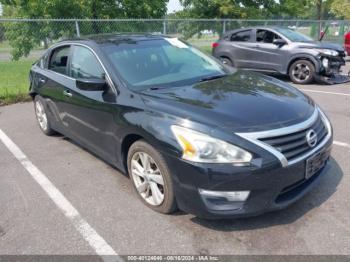  Salvage Nissan Altima