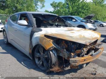  Salvage Hyundai VELOSTER