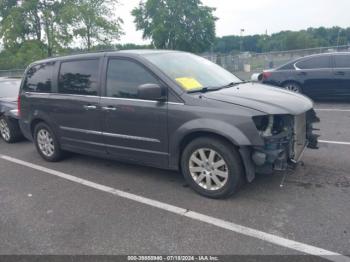  Salvage Chrysler Town & Country