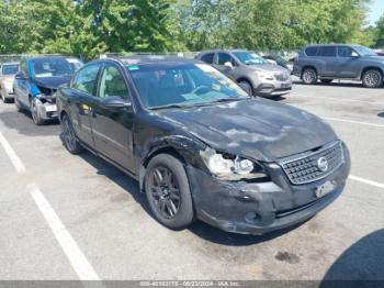  Salvage Nissan Altima