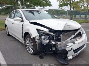  Salvage Nissan Altima