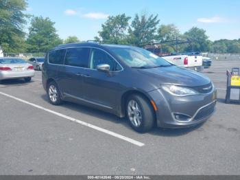  Salvage Chrysler Pacifica