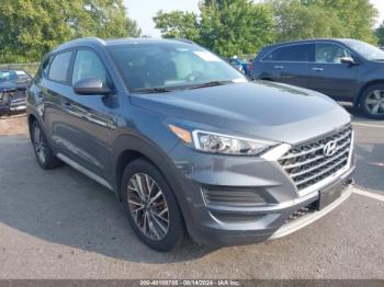  Salvage Hyundai TUCSON