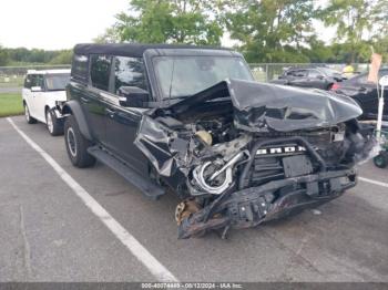  Salvage Ford Bronco