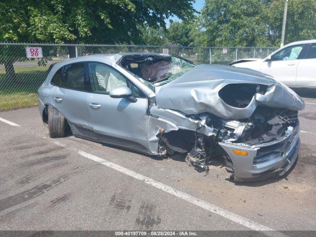  Salvage Porsche Macan