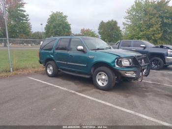  Salvage Ford Expedition