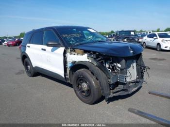  Salvage Ford Police Interceptor Utilit