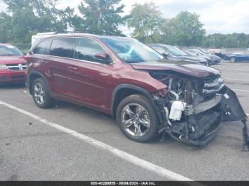  Salvage Toyota Highlander