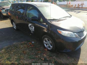  Salvage Toyota Sienna