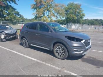  Salvage Hyundai TUCSON