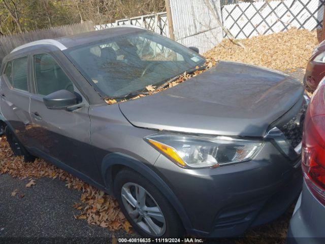  Salvage Nissan Kicks