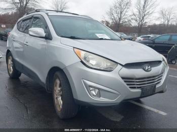  Salvage Hyundai TUCSON