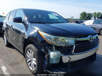  Salvage Toyota Highlander