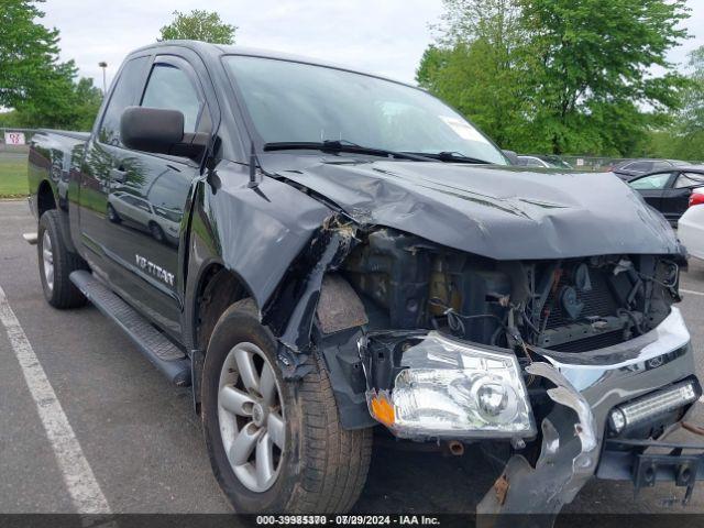  Salvage Nissan Titan