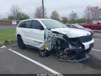  Salvage Jeep Grand Cherokee