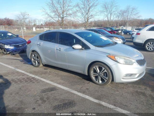  Salvage Kia Forte