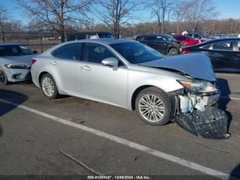  Salvage Lexus Es