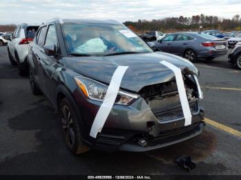  Salvage Nissan Kicks