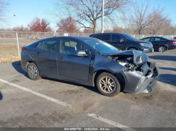  Salvage Toyota Prius