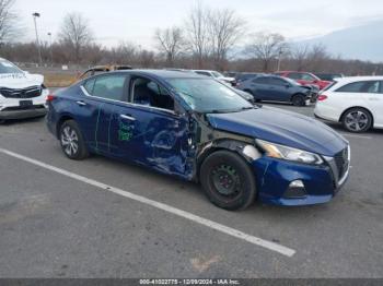  Salvage Nissan Altima