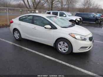  Salvage Kia Forte