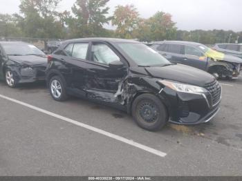  Salvage Nissan Kicks