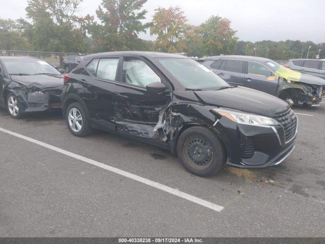  Salvage Nissan Kicks