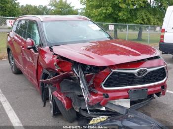  Salvage Toyota Highlander