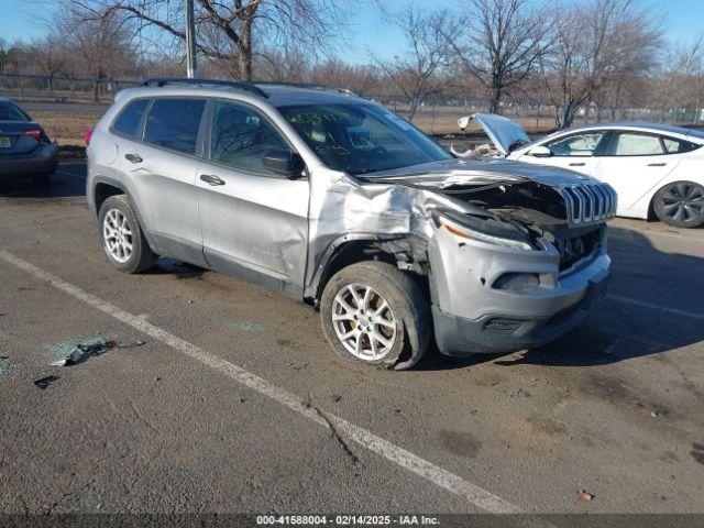  Salvage Jeep Cherokee