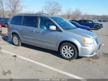  Salvage Chrysler Town & Country