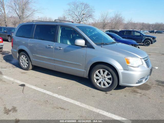  Salvage Chrysler Town & Country