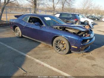  Salvage Dodge Challenger