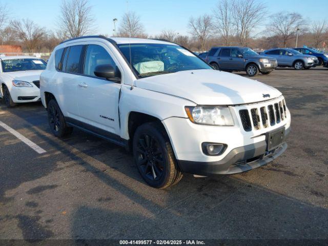  Salvage Jeep Compass