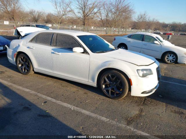  Salvage Chrysler 300