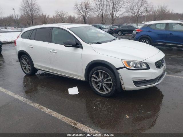  Salvage Volvo V60 Cross Country