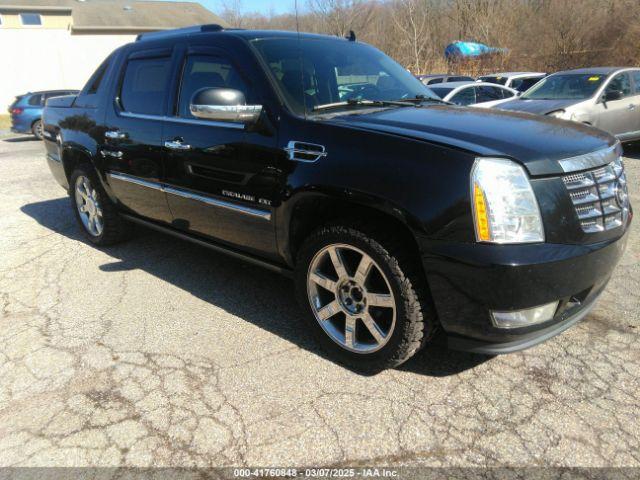  Salvage Cadillac Escalade