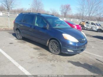  Salvage Toyota Sienna