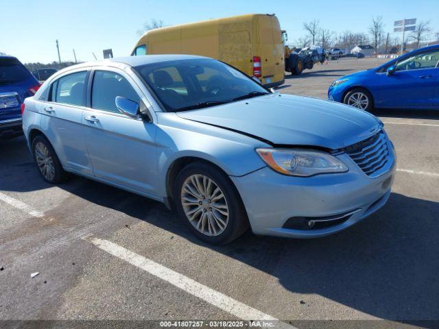  Salvage Chrysler 200