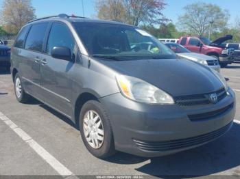  Salvage Toyota Sienna
