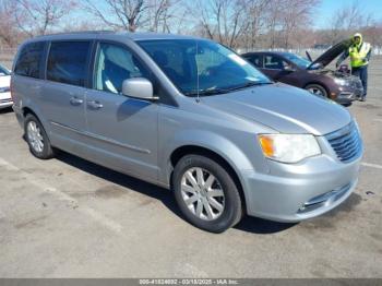  Salvage Chrysler Town & Country
