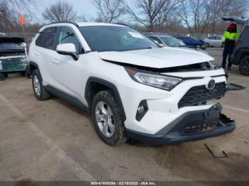  Salvage Toyota RAV4
