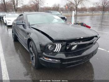  Salvage Ford Mustang