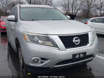 Salvage Nissan Pathfinder