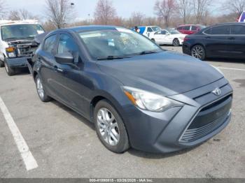  Salvage Toyota Yaris