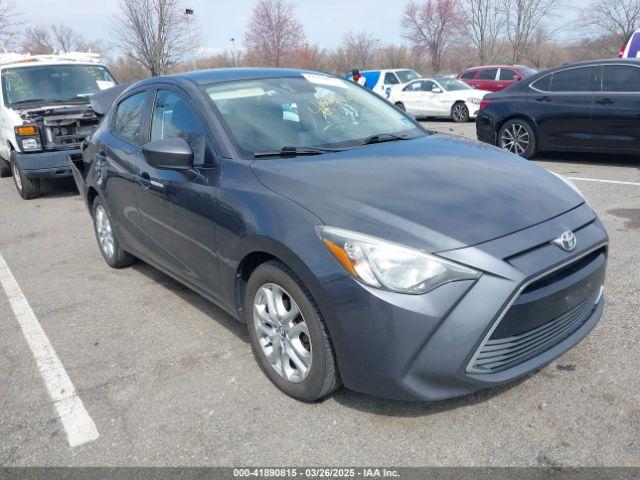  Salvage Toyota Yaris