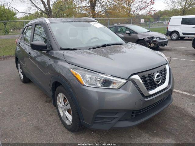  Salvage Nissan Kicks