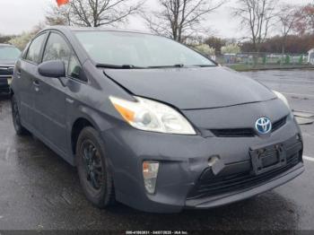  Salvage Toyota Prius