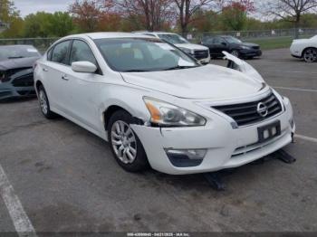  Salvage Nissan Altima